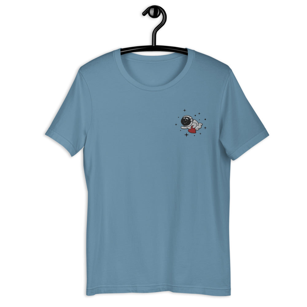 "Astronaut in Love" - T-Shirt für Damen und Herren mit Stickerei